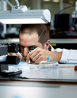 查尔斯·彼得艾伯特-天津卡地亚售后服务中心